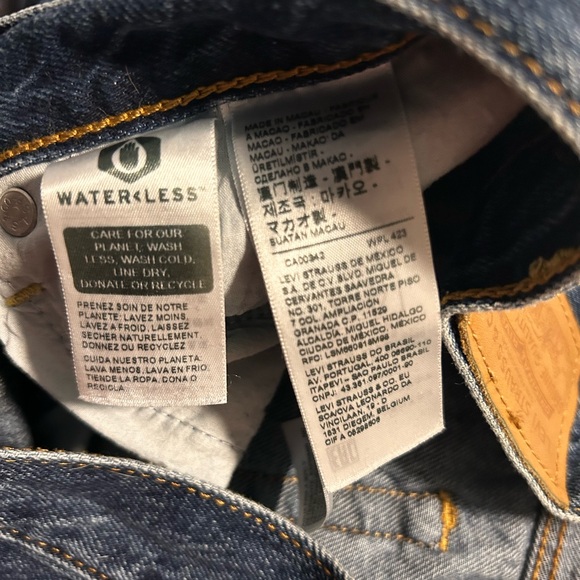 Levi’s Ribcage Straight Ankle Jeans - Picture 7 of 8